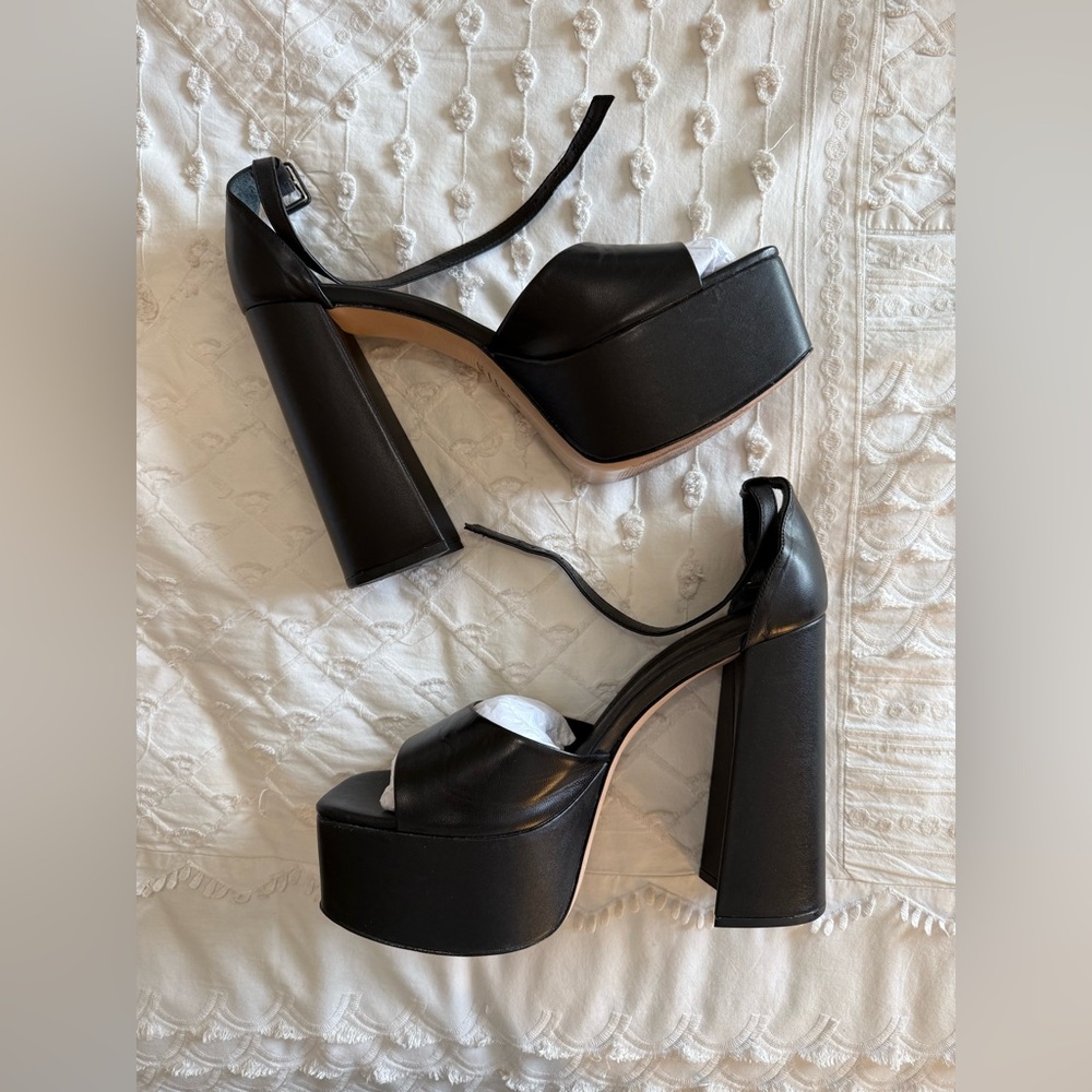 SCHUTZ Black Leather Platform Sandals